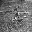 Anschluss 1938. Massenkundgebung auf dem Heldenplatz. © ÖNB (161.539B)