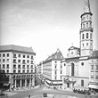 Wien 1, Michaelerplatz. Stockwerksaufnahme von der Hofburg (Michaelertrakt) Richtung Kohlmarkt. Einstellung auf Michaelerkirche und Großes Michaelerhaus. © ÖNB (L 51.135C)